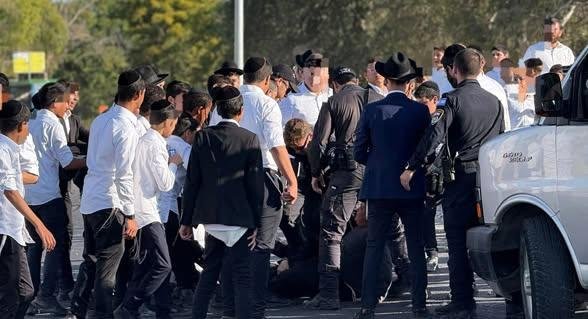 إسرائيل تعتقل أكثر من 40 يهوديا حريديا فور وصولهم مطار بن جوريون