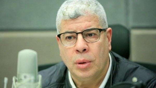 غياب التنسيق في الأندية، .. شوبير يكشف أزمة ملاعب الأهلي والزمالك والمنتخب