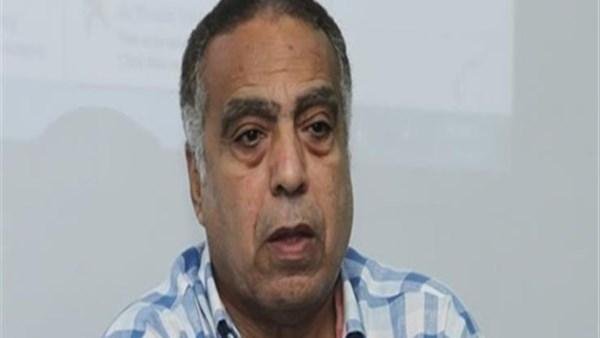 أنت مش شبهنا ولا تفكيرك تفكيرنا.. محمد العدل يهاجم عموتة