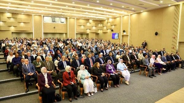 التنظيم والإدارة يعقد الاجتماع...