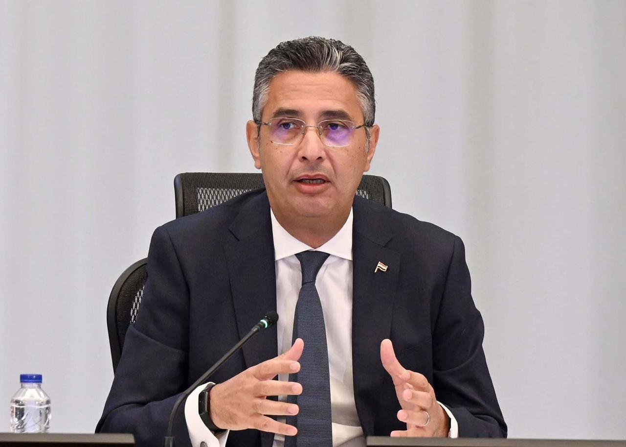 وزير التموين: حبس أو احتكار السلع جريمة يُعاقب عليها القانون.. وطرحنا 200 ألف طن قمح لدعم المخابز الخاصة