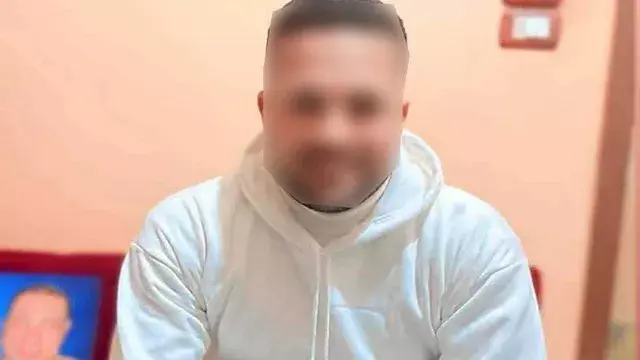 "انتظره بشومتين وسكينة".. والد...