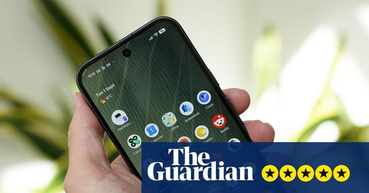 Pixel 11 review: Google sets t...