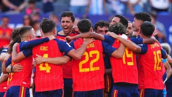 إسبانيا تواصل الهيمنة .. ثلاثية جديدة تُسقط التشيك في دوري الأمم الأوروبية