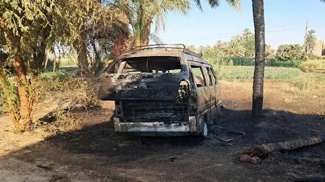 "تفحمت بالكامل".. حريق يلتهم س...