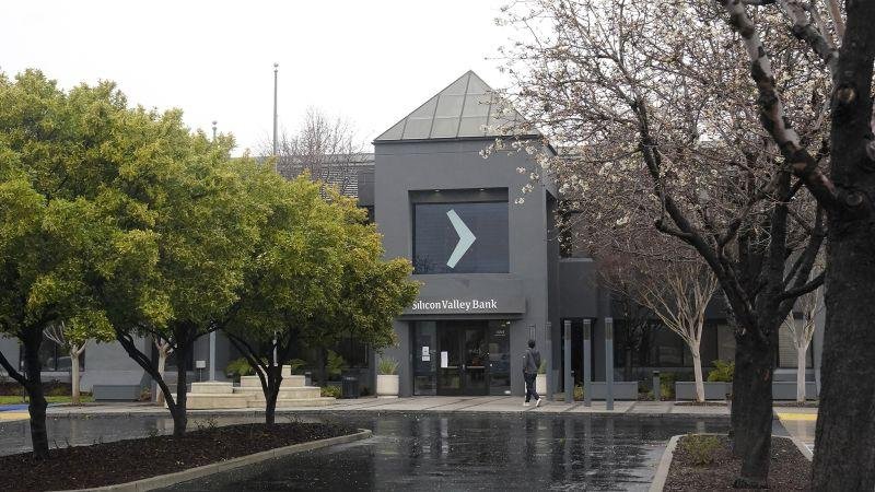 Silicon Valley Bank collapse r...