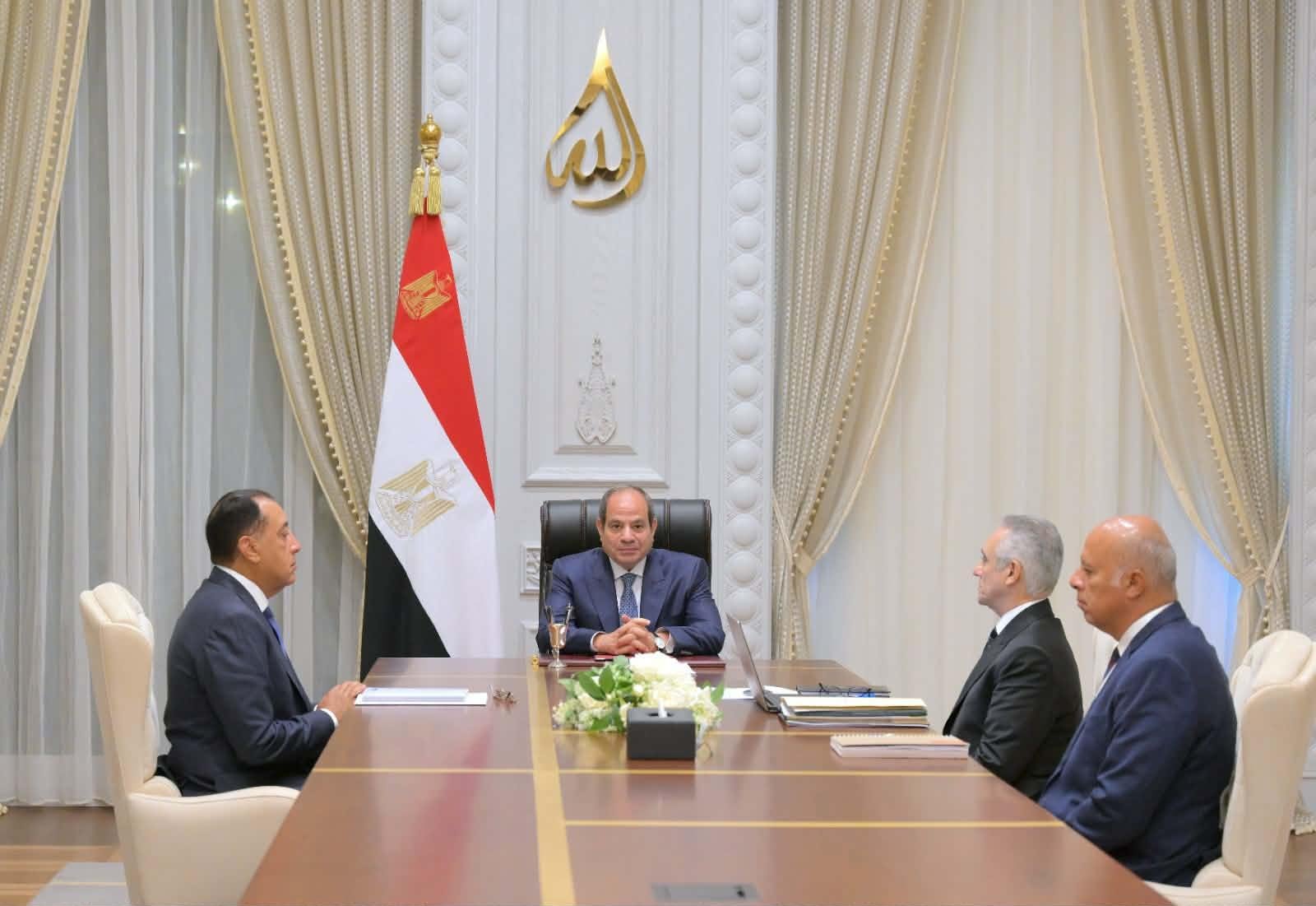 السيسي يؤكد ضرورة مُواصلة العم...