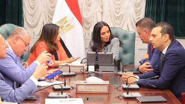 وزيرة التضامن تلتقي عددًا من أعضاء مجلس النواب لبحث مطالب المواطنين