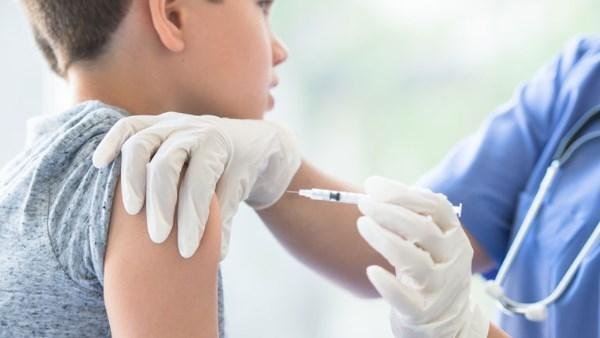 المدارس تعلن بدء حملة تطعيم تلاميذ "رياض الاطفال وابتدائي" ضد الحصبة اليوم
