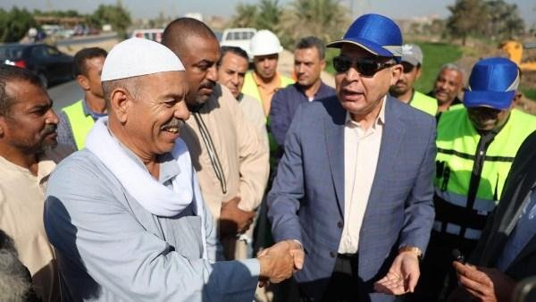 محافظ المنيا يستجيب لأهالي قرية الشعراوية بخط مياه جديد بتكلفة 5 ملايين جنيه