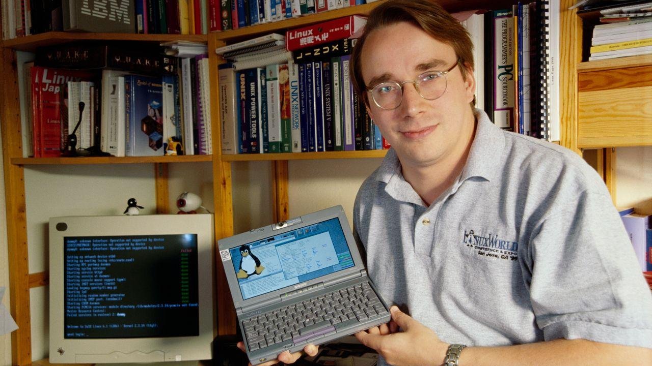 Linux was announced by Linus T...