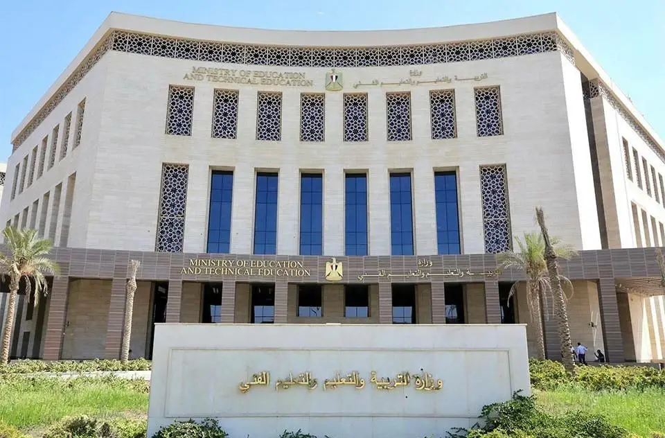 مواصفات امتحان اللغة العربية ل...