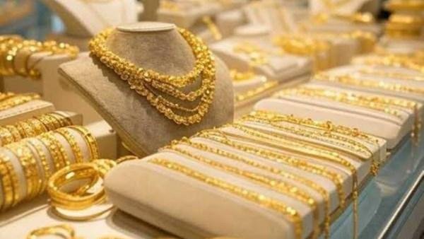 سعيد إمبابي يفاجئ الراغبين في شراء الذهب: مش لازم تستنى الأسعار تنزل