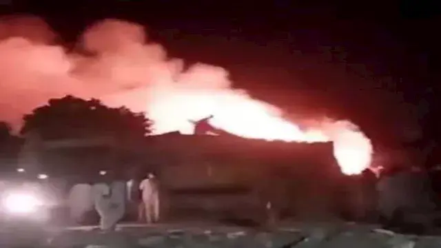 إخماد حريق مخزن خرطة بالمنطقة الصناعية الثالثة بأكتوبر دون إصابات
