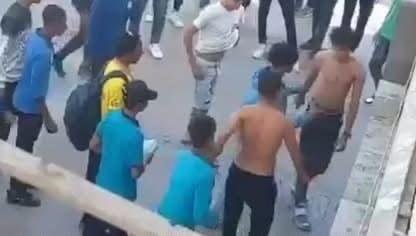 مشاجرة بالزجاج والأسلحة البيضاء بين طالبين داخل مدرسة ثانوية بالمنيا