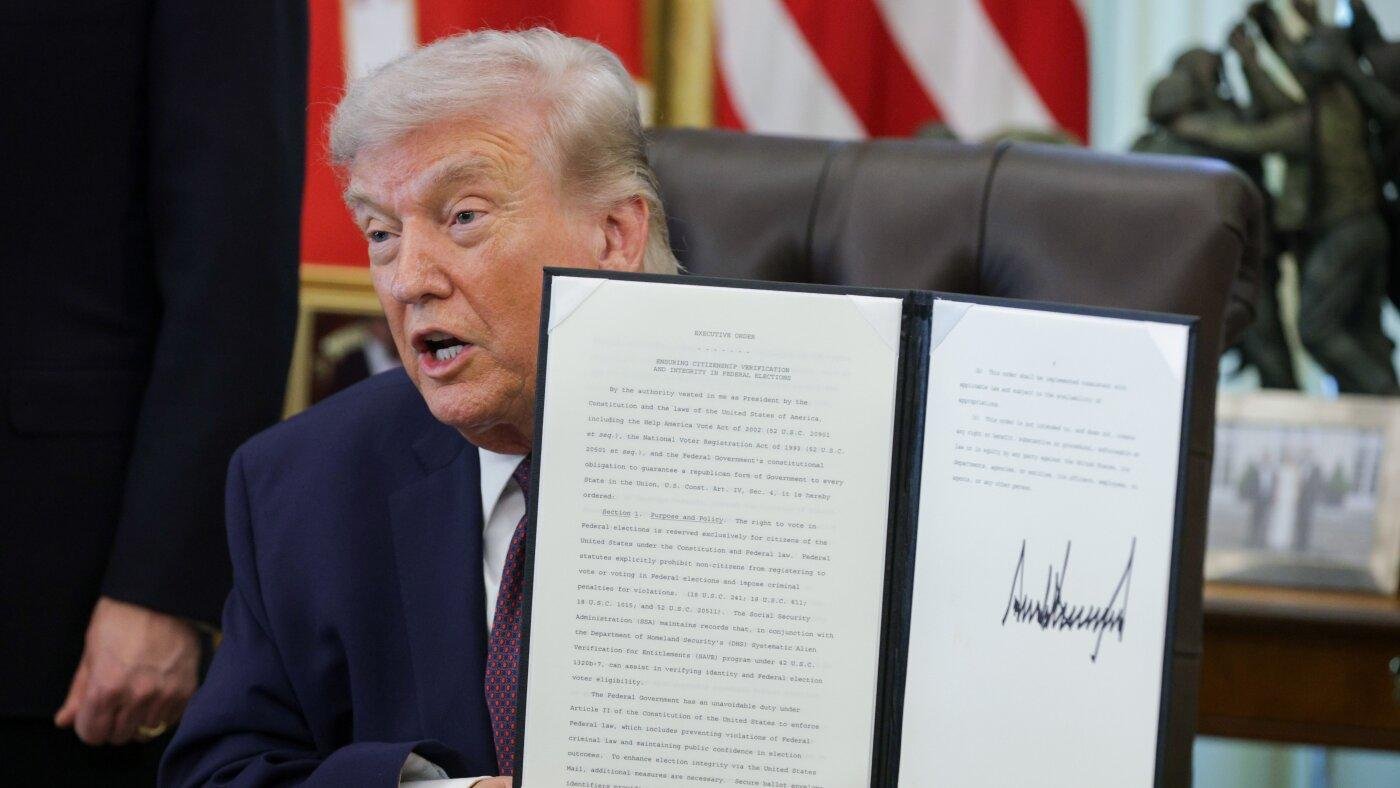Supreme Court gives Trump an i...