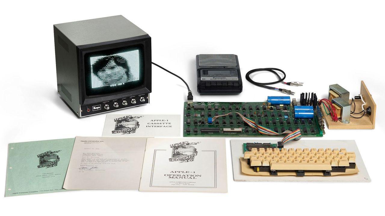 Steve Wozniak-signed Apple 1 m...