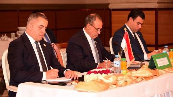 مصر والجزائر وتونس يؤكدون الرفض القاطع للتدخلات الخارجية في ليبيا