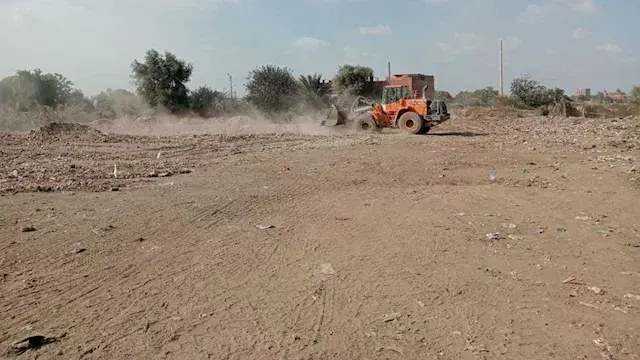 بالصور- رفع 10 آلاف طن قمامة م...