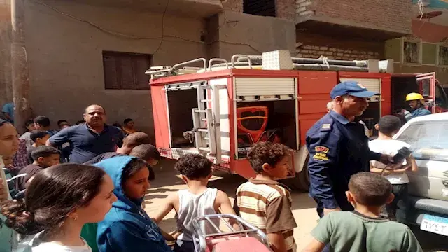 السيطرة على حريق اندلع داخل من...