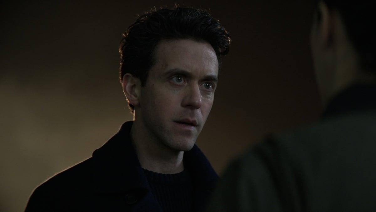 Silo showrunner Graham Yost br...