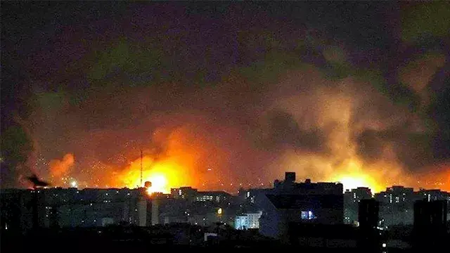 إعلام إيراني: سماع دوي انفجار قرب جزيرة قشم الإيرانية