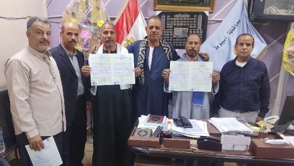محافظ أسيوط: تسليم عقود تقنين جديدة لأراضي أملاك الدولة بمركز الفتح
