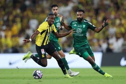 التهاب معوي يبعد بيرجوين عن مباراة الاتحاد والدرعية في الدوري السعودي