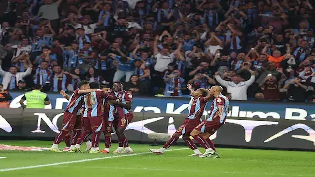 "تألق تاريخي لصلاح".. ملخص مباراة طرابزون سبور ضد كوبس في دوري المؤتمر الأوروبي