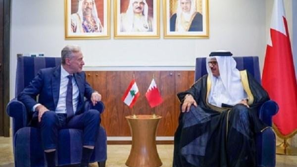 وزير الخارجية البحريني يبحث مع نظيره اللبناني تعزيز التعاون الثنائي والمستجدات الإقليمية