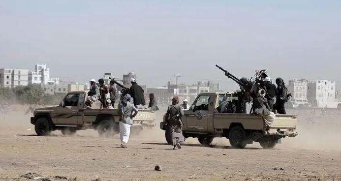 أكثر من 70 قتيلا في معارك بين القوات اليمنية والحوثيين بتعز