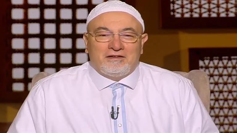 لماذا كرّم الله آدم بالعلم ورفض إبليس السجود له؟.. خالد الجندي يوضح