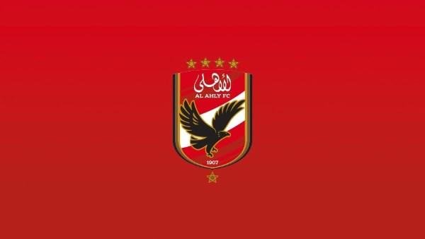 يلعب على أي حد.. عبدالناصر محمد يكشف حقيقة مفاوضات الأهلي مع مدافع القناة