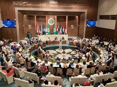 انطلاق الاجتماع الدوري الثامن...