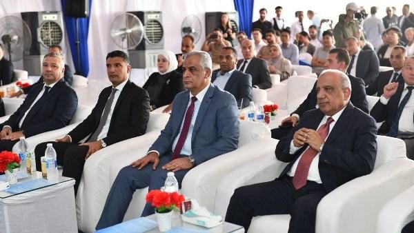 وزير الإنتاج الحربي يشارك في و...