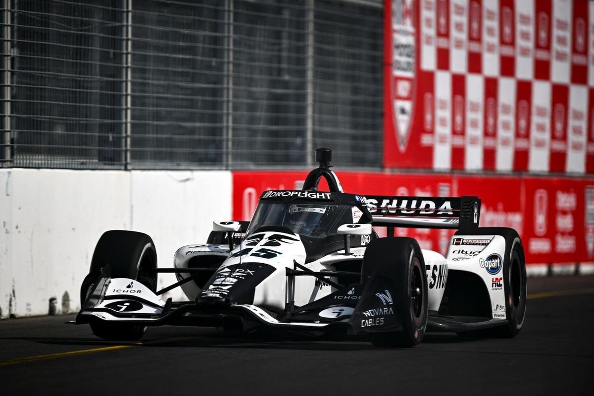 IndyCar Markham starting lineu...