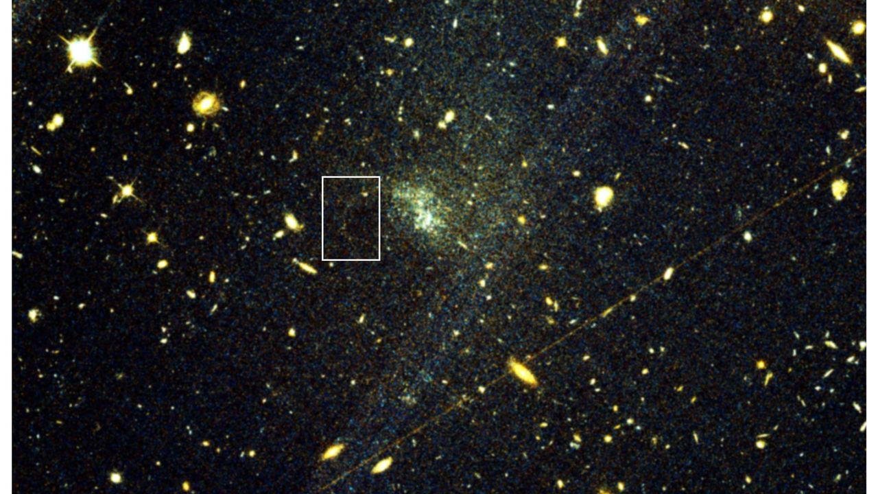 Chance gaze at old Hubble Tele...