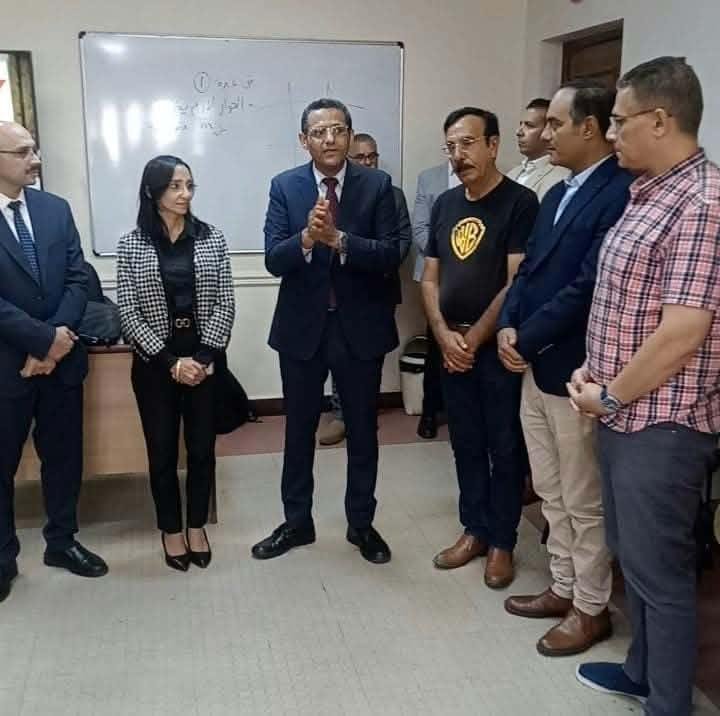 نقيب الصحفيين: قنوات التواصل المباشرة مع التنفيذيين تعالج المشكلات وتفعل الدور الرقابي للصحافة
